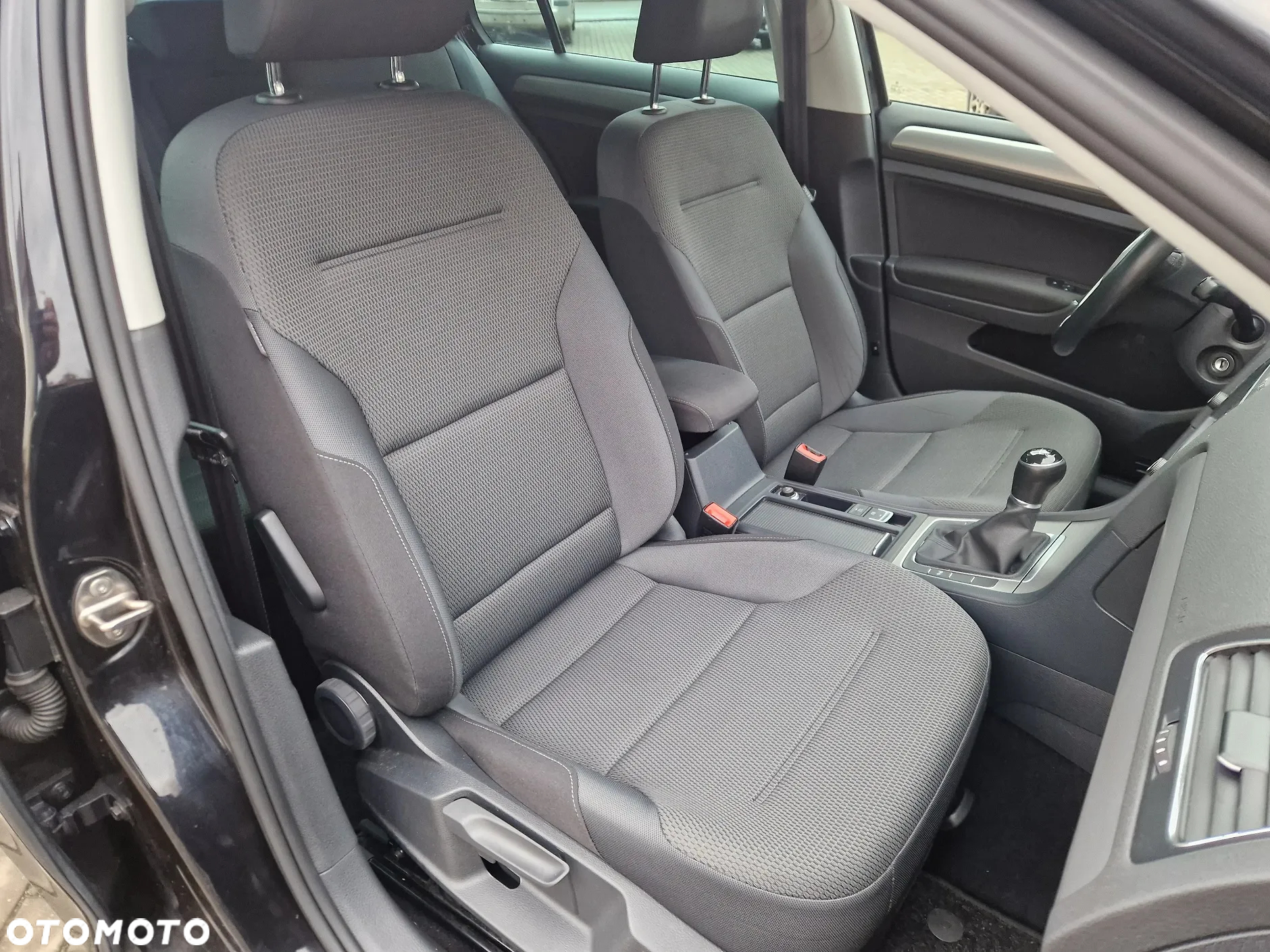 Volkswagen Golf VII 1.6 TDI BMT Highline - 8