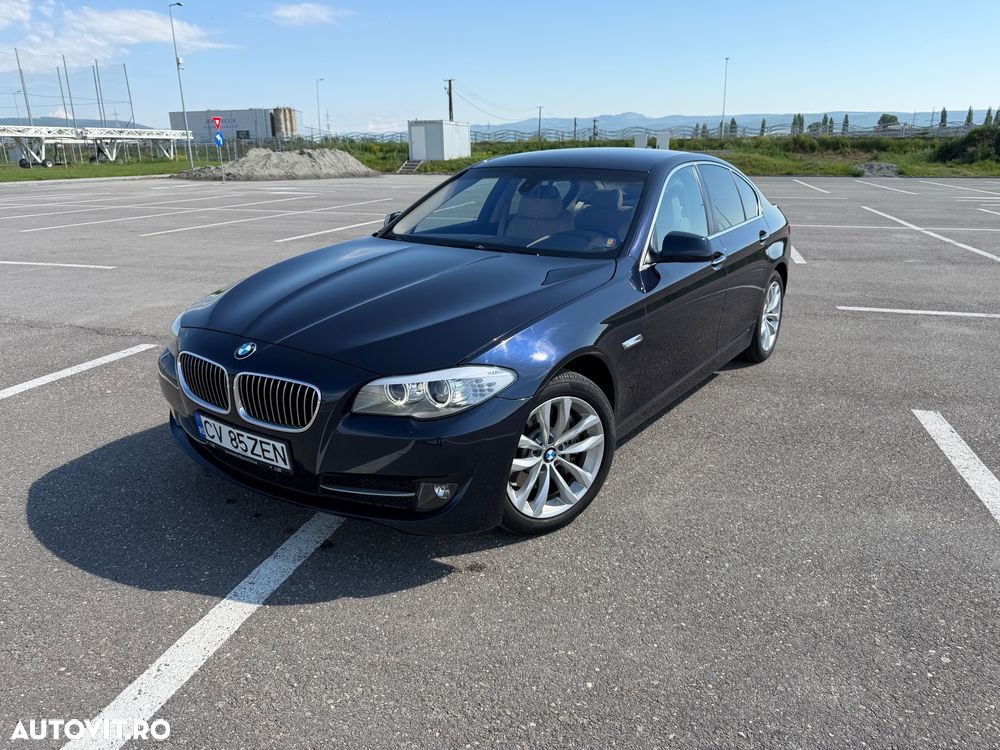 BMW Seria 5 525d xDrive AT - 18