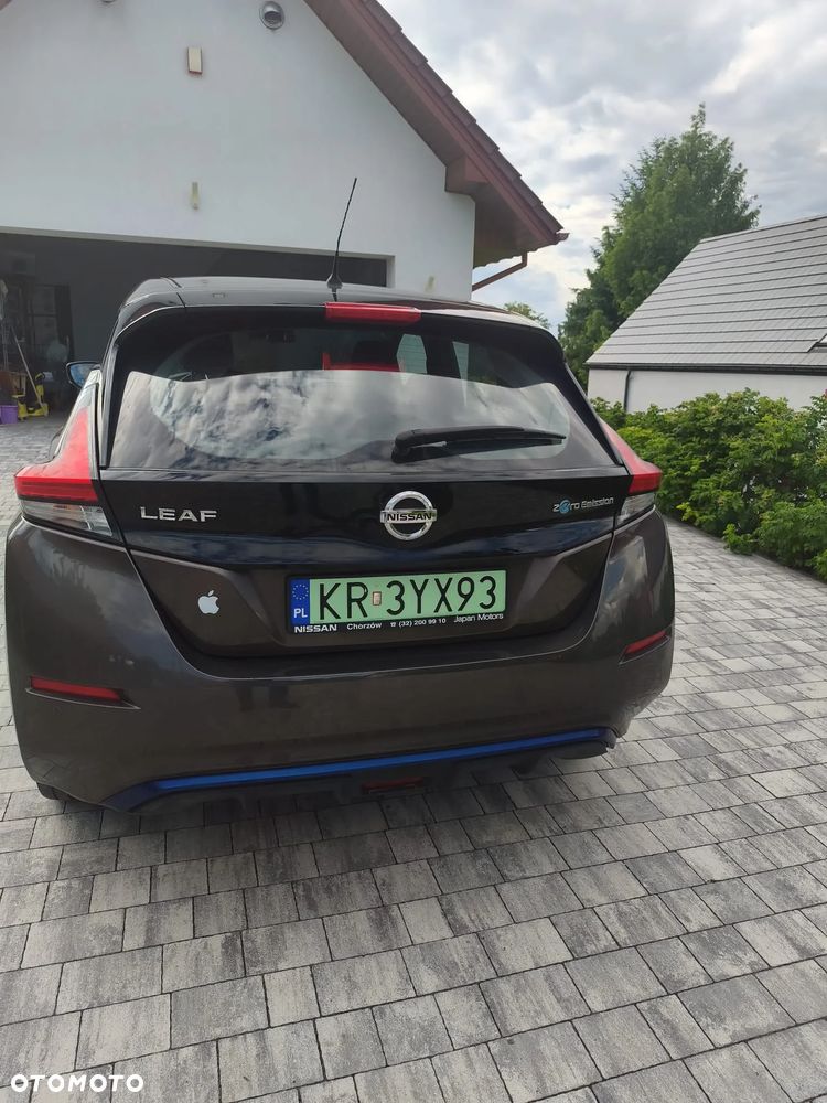 Nissan Leaf - 2