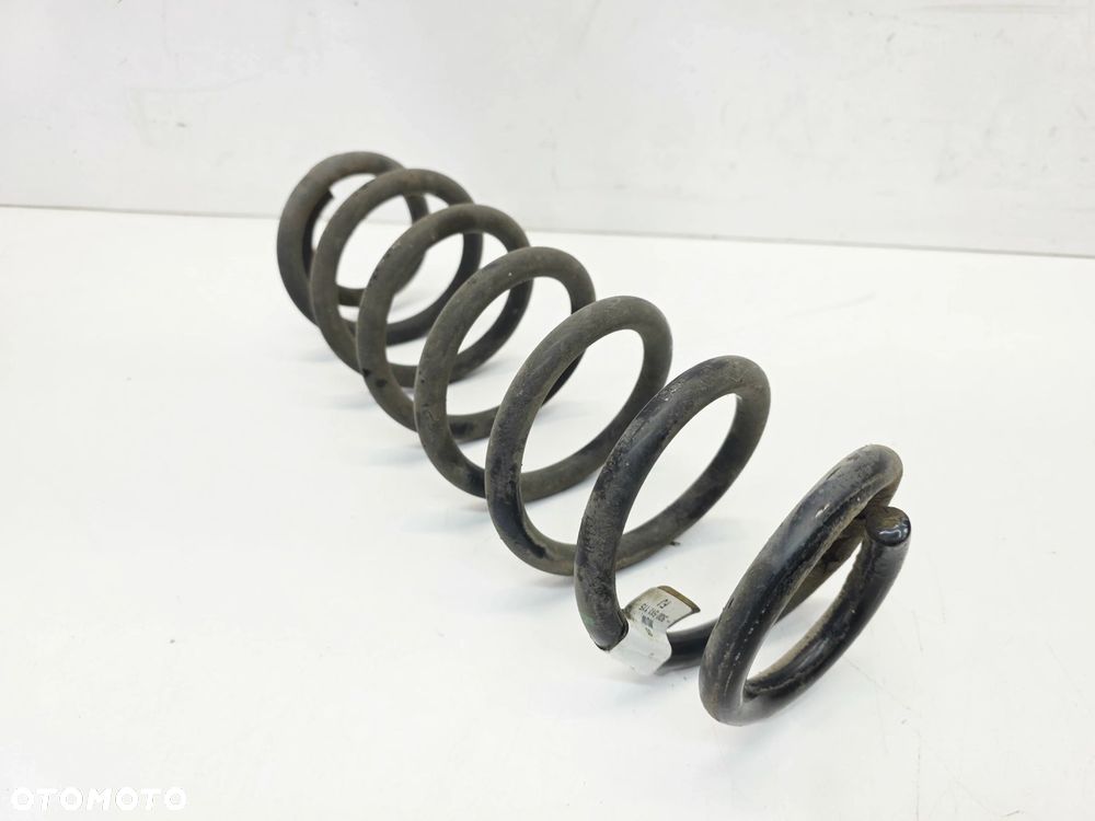 SPRĘŻYNA TYLNA LEWA LUB PRAWA AUDI A3 8V VOLKSWAGEN SEAT SKODA 5Q0511115FJ - 4