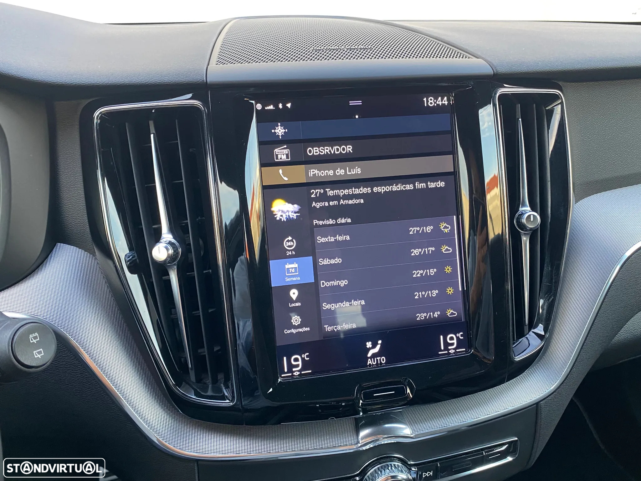 Volvo XC 60 2.0 D4 R-Design Geartronic - 17
