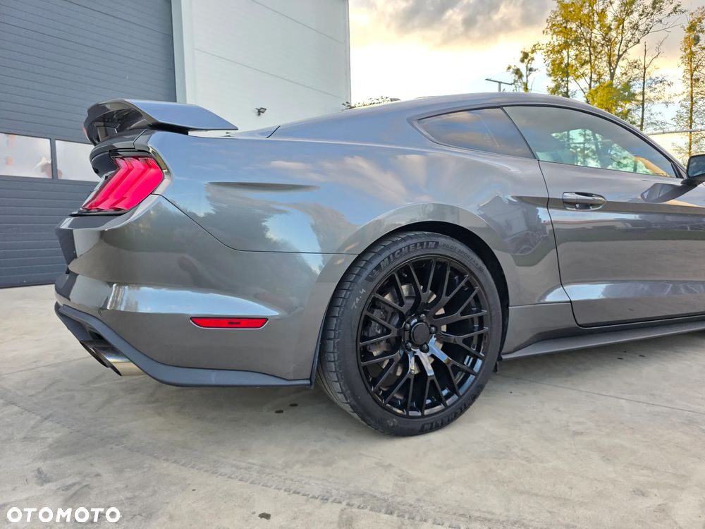 Ford Mustang - 15