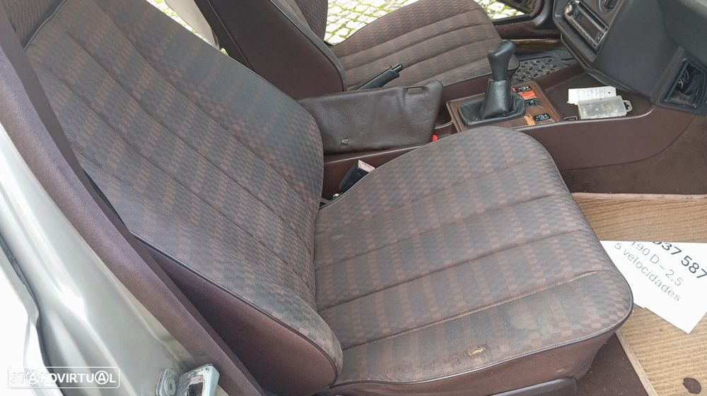 Mercedes-Benz W201 (1982-1993) - 31