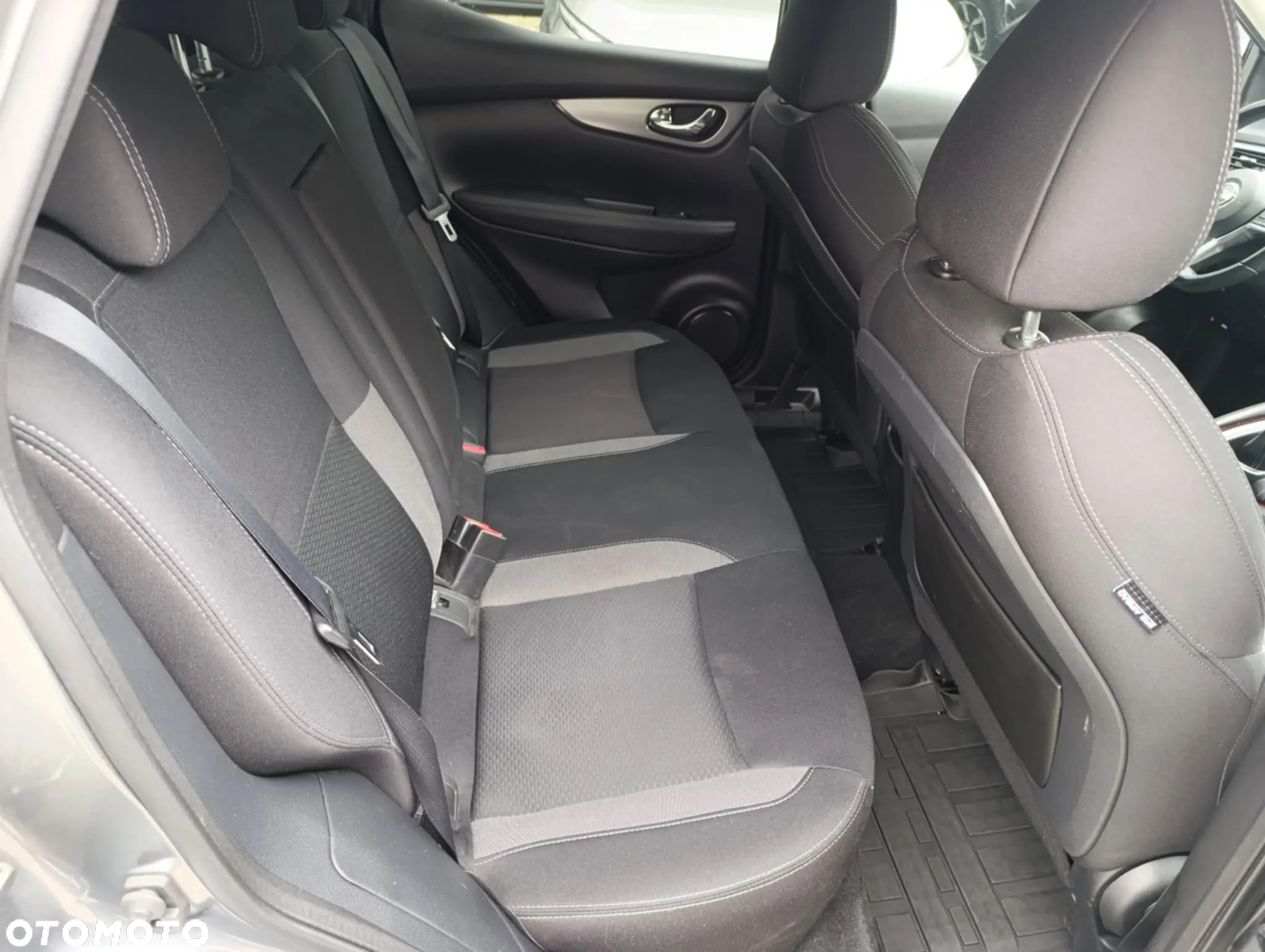 Nissan Qashqai 1.3 DIG-T N-Connecta - 11
