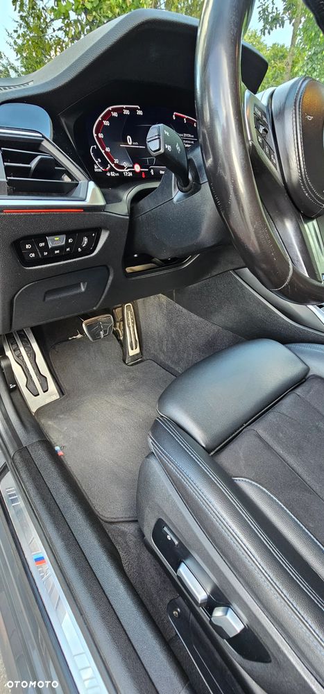 BMW Seria 3 320d xDrive M Sport sport - 16
