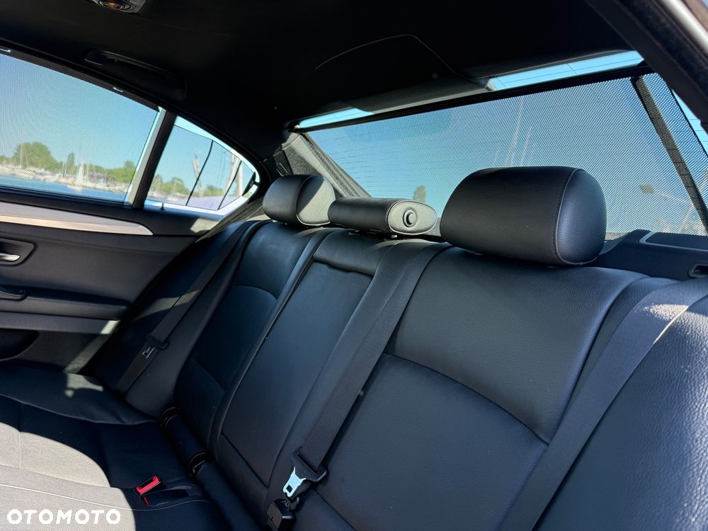 BMW Seria 5 535d xDrive - 18
