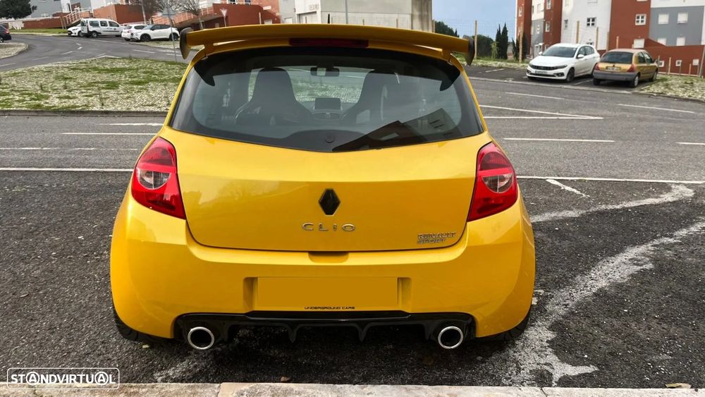 Renault Clio 2.0 16V 200 RS Cup - 3