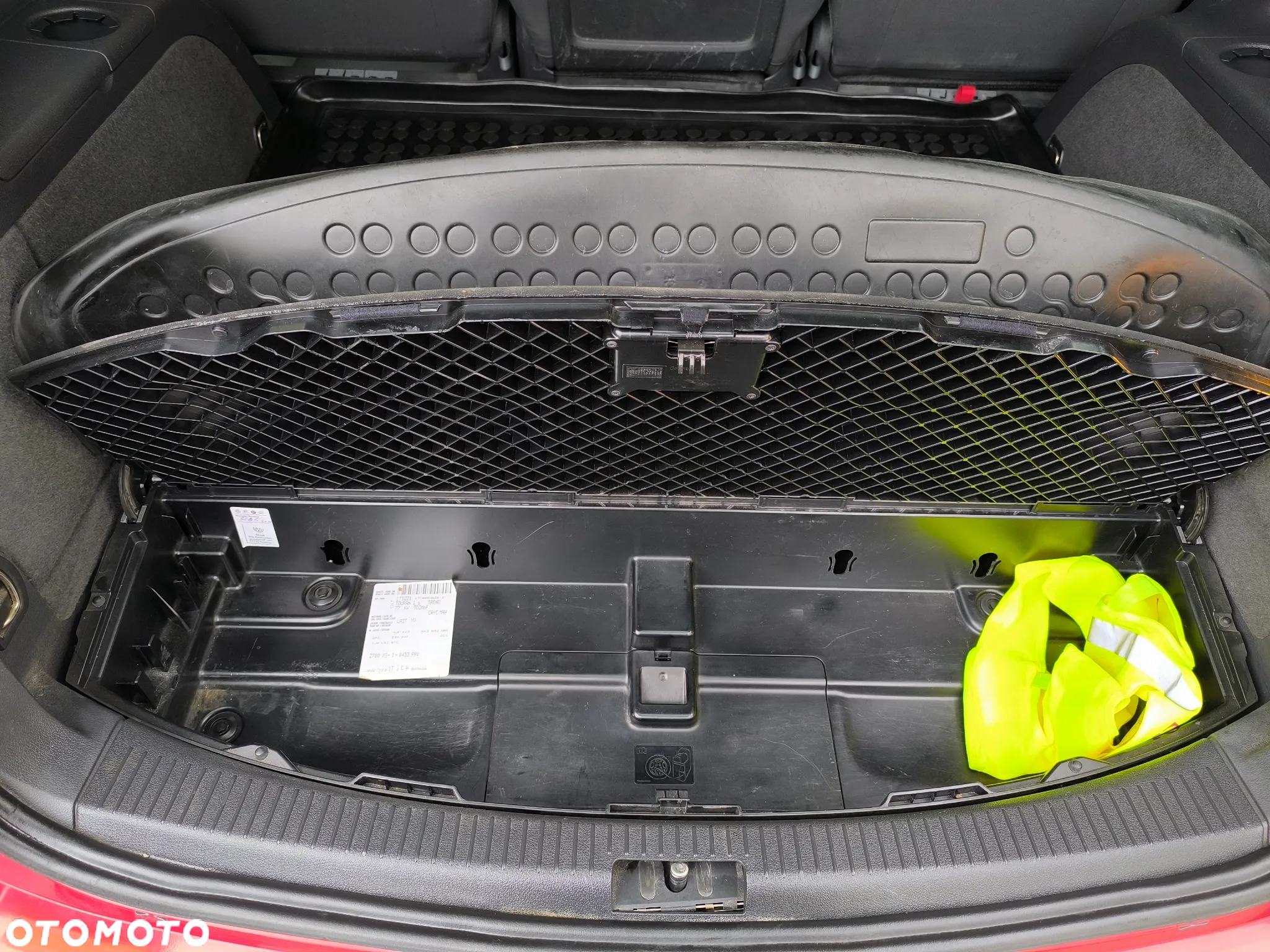 Volkswagen Touran 1.6 TDI DPF Trendline - 32