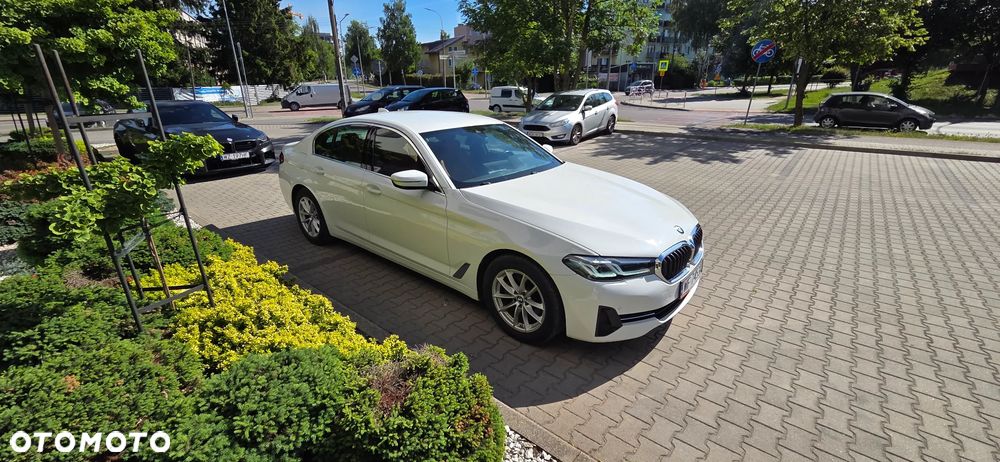 BMW Seria 5 518d mHEV - 1
