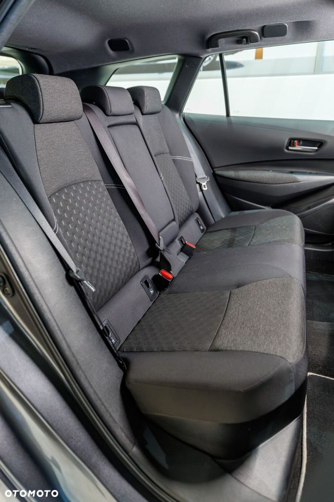 Toyota Corolla 1.8 Hybrid Comfort - 19