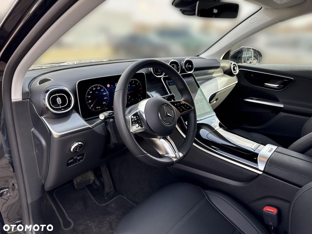 Mercedes-Benz GLC - 11