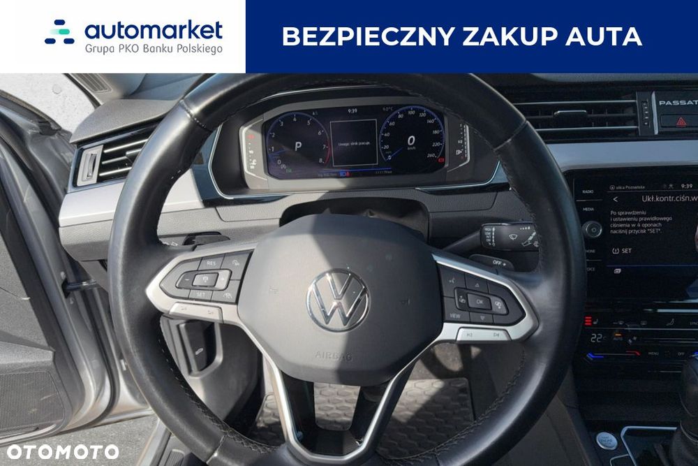 Volkswagen Passat - 12