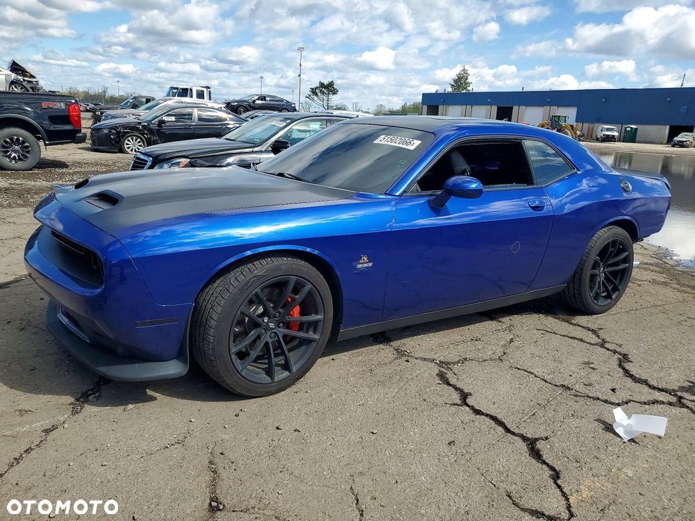 Dodge Challenger Automatik R/T Plus - 2