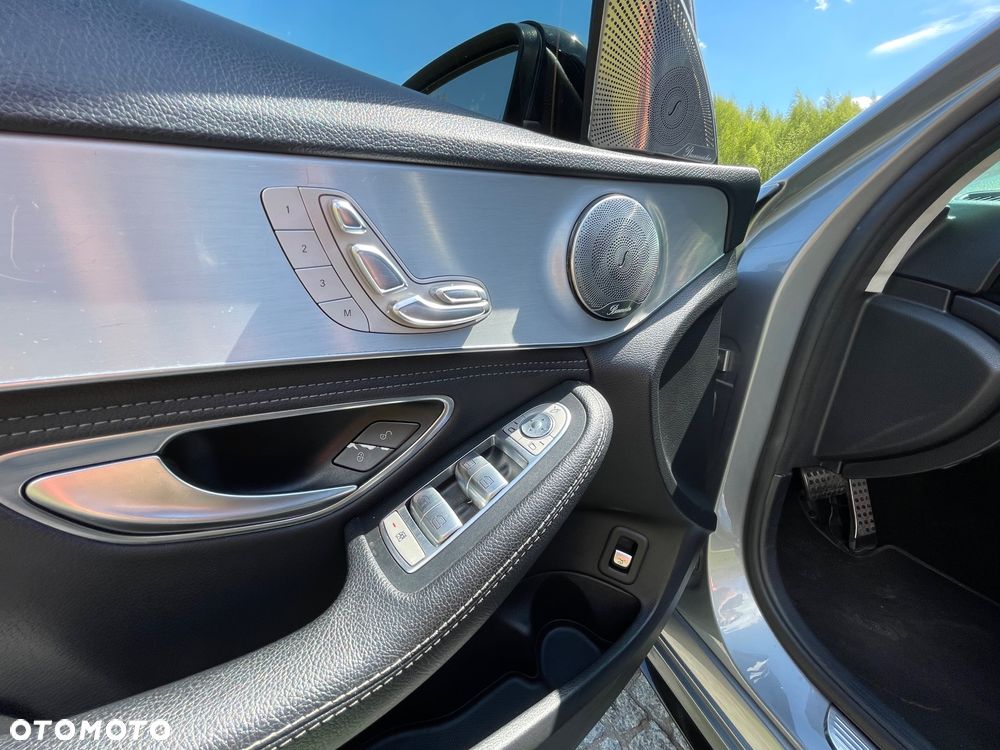 Mercedes-Benz Klasa C 300 7G-TRONIC AMG Line - 13