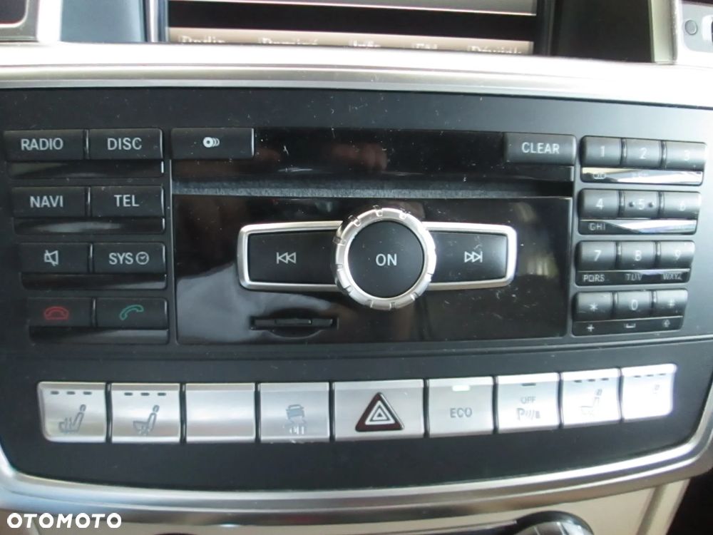 Mercedes-Benz GL - 14