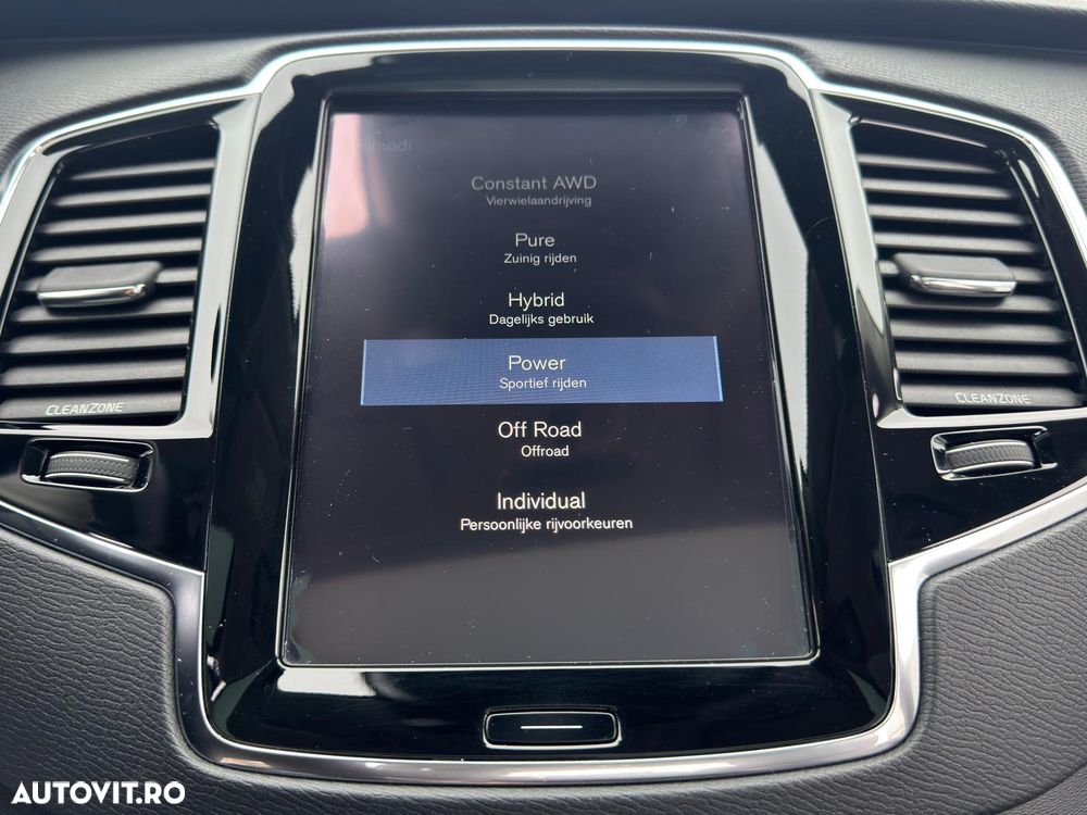 Volvo XC 90 T8 AWD Recharge Geartronic Inscription Edition - 31