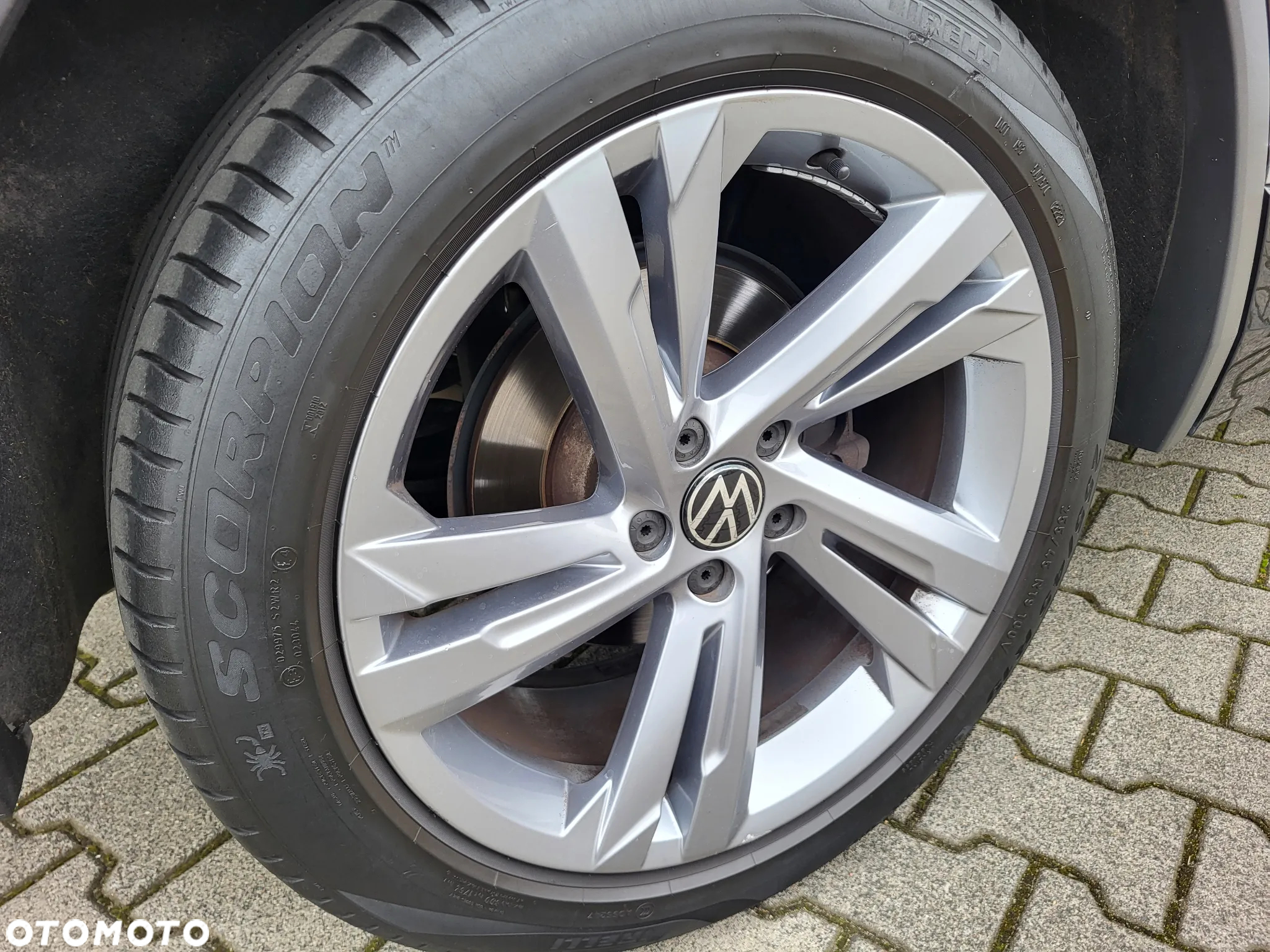 Volkswagen Tiguan 2.0 TDI SCR 4Mot R-Line DSG - 24