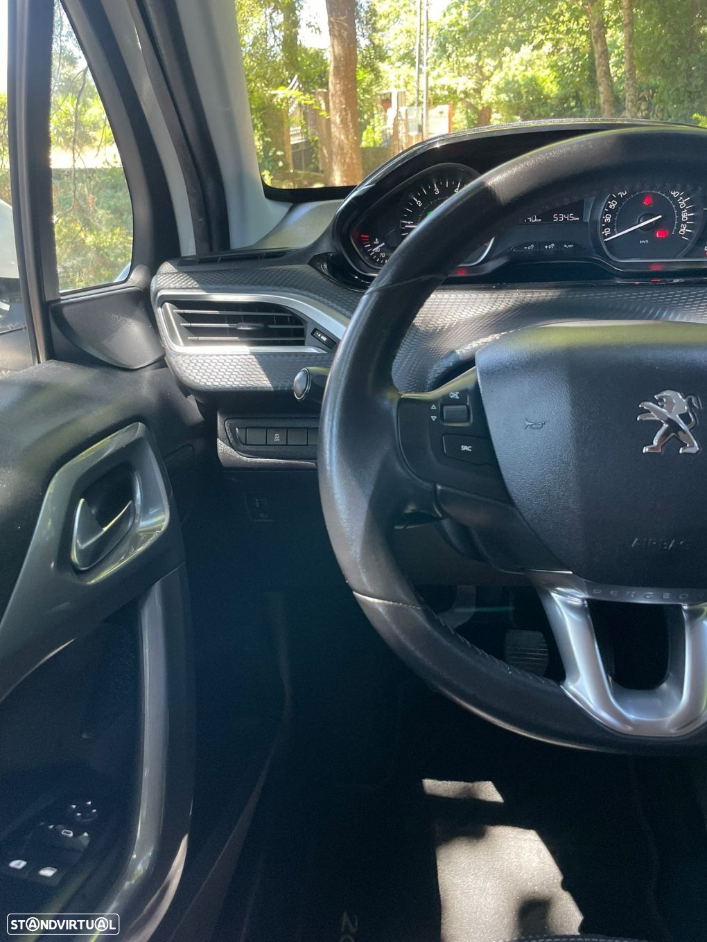 Peugeot 2008 1.2 PureTech Allure - 34