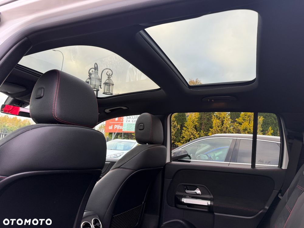 Mercedes-Benz GLB 2022