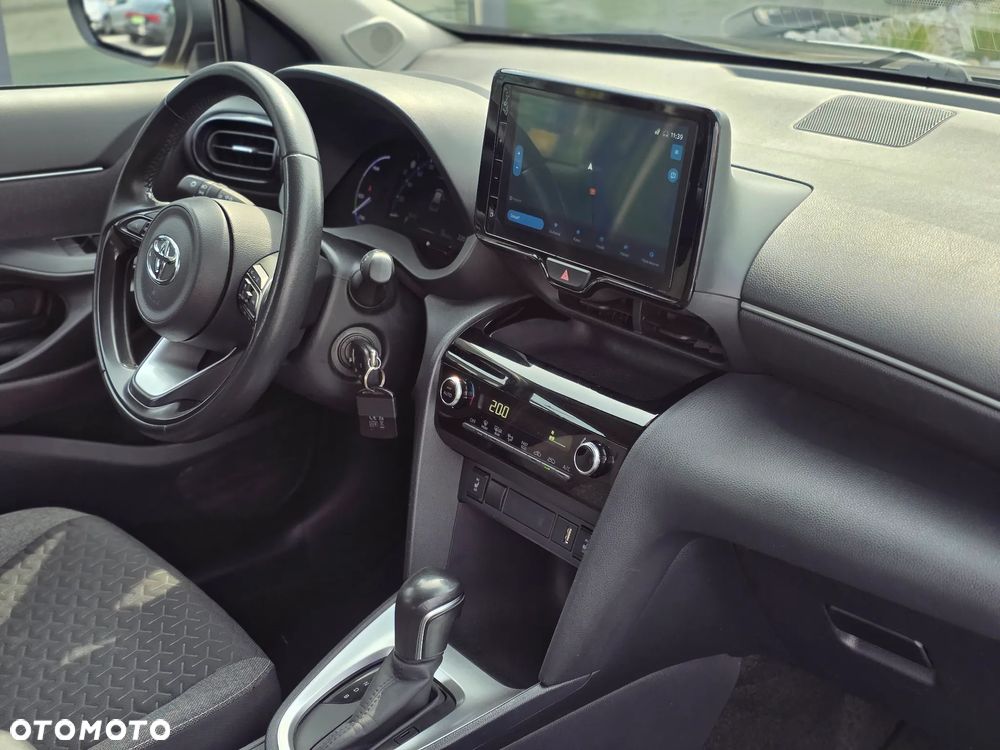 Toyota Yaris Cross Hybrid 1.5 Comfort - 17