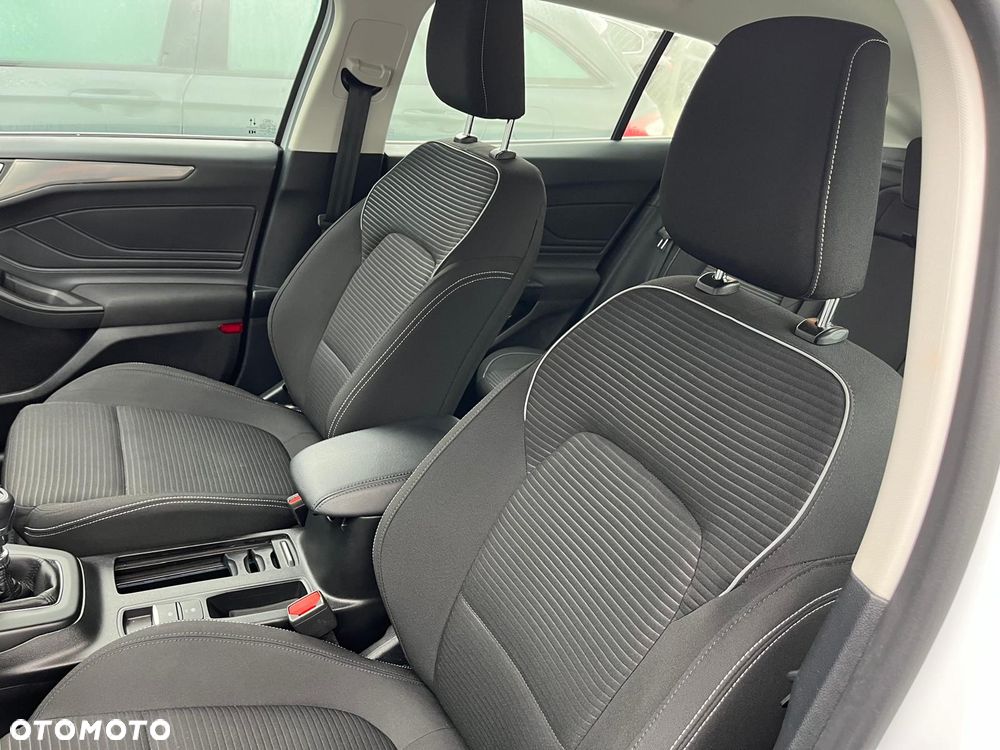 Ford Focus 1.0 EcoBoost Titanium - 15