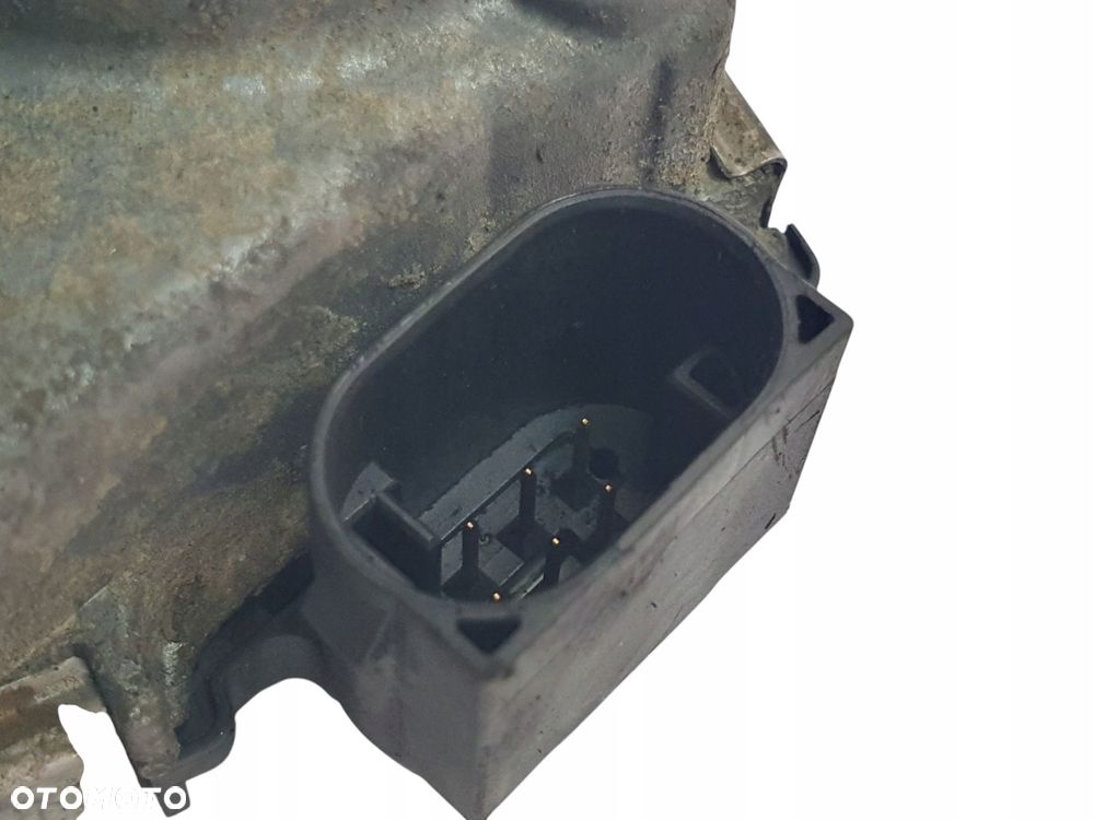 PRZEPUSTNICA Volvo S60 V70 II XC70 II XC90 2.4 D5 0281002701 8692720 - 6