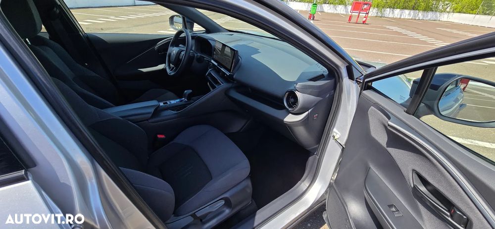 Toyota C-HR 1.8 Hybrid Team Deutschland - 15