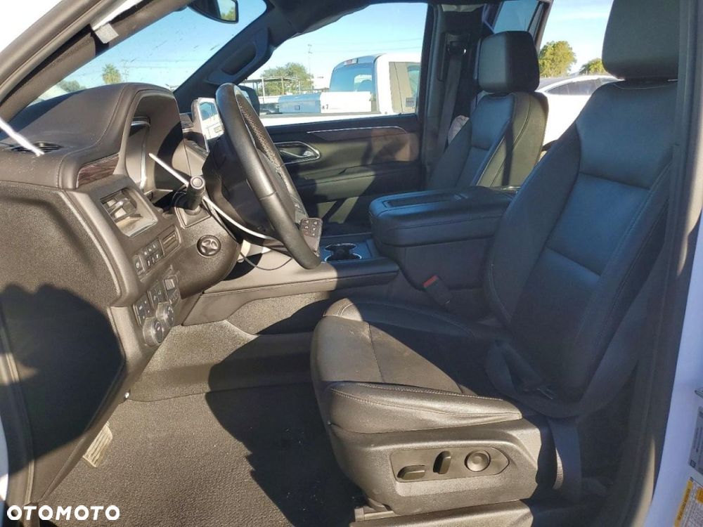 Chevrolet Tahoe - 8