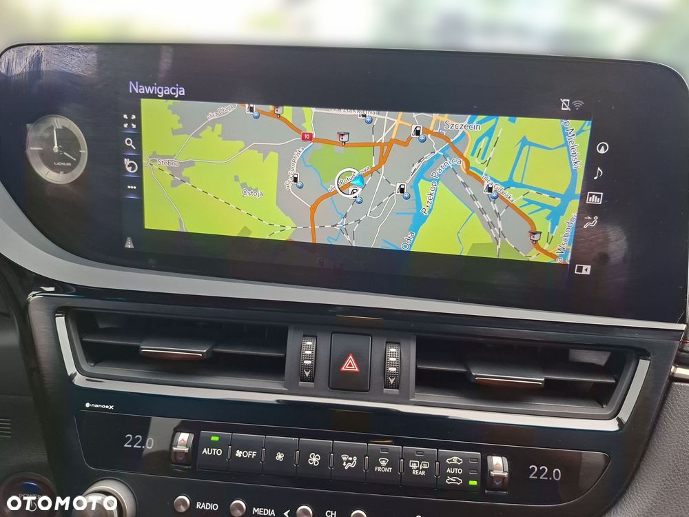 Lexus ES 300h F Sport Edition - 29