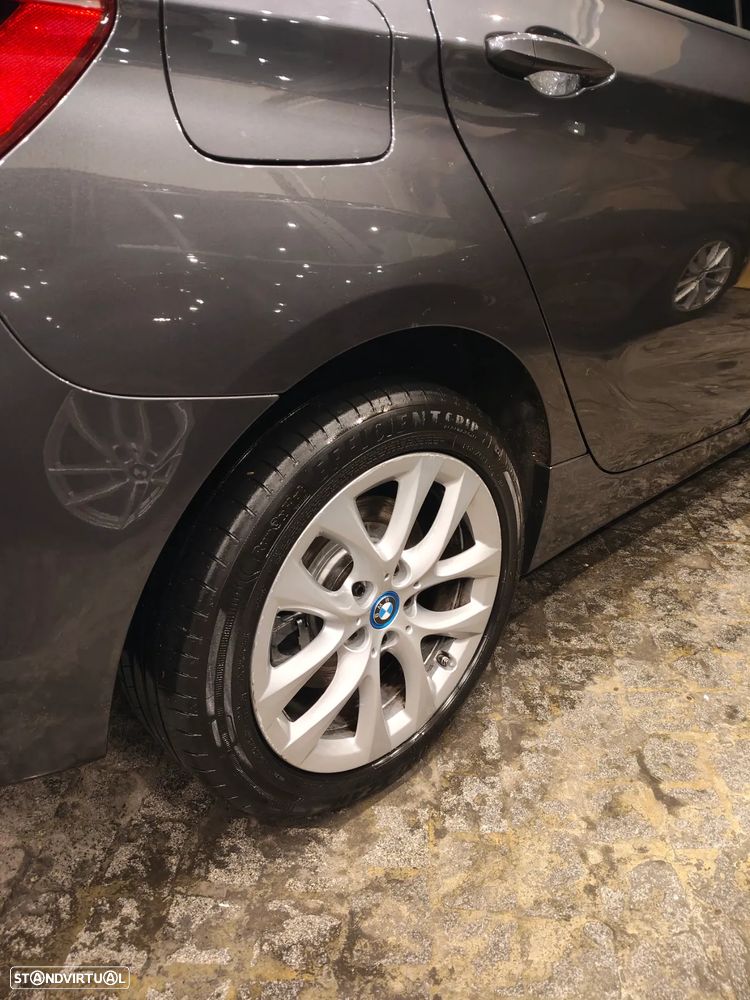 BMW 225xe Active Tourer iPerformance Advantage - 4