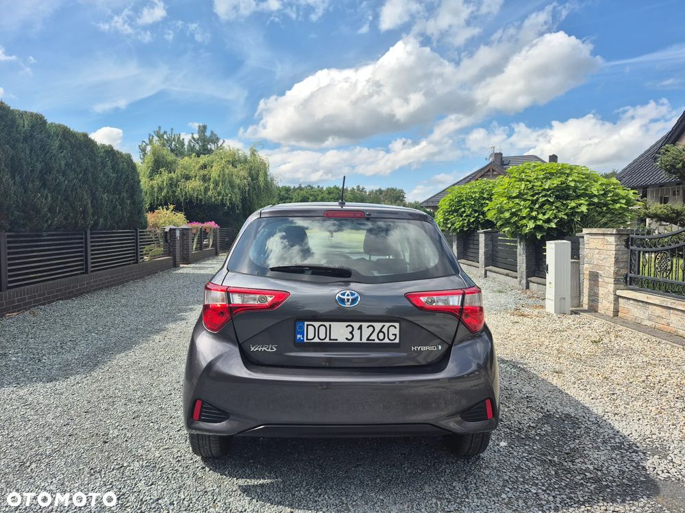 Toyota Yaris 1.5 VVT-i Y20 Team Deutschland - 8