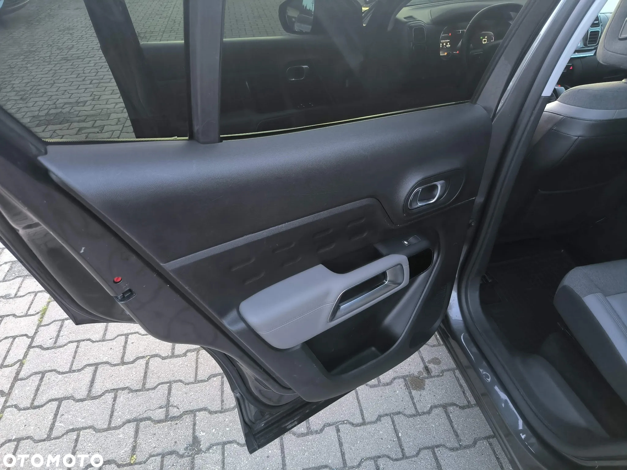 Citroën C5 Aircross 1.2 PureTech Shine Pack EAT8 - 26
