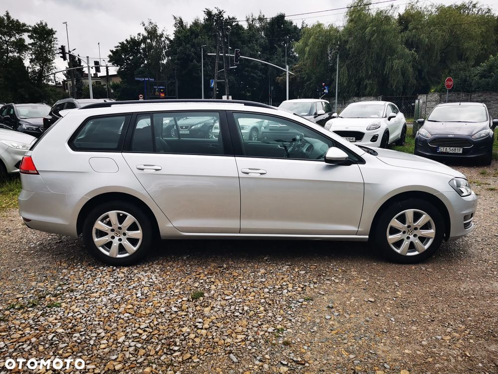 Volkswagen Golf 1.6 BlueTDI DSG Comfortline - 6