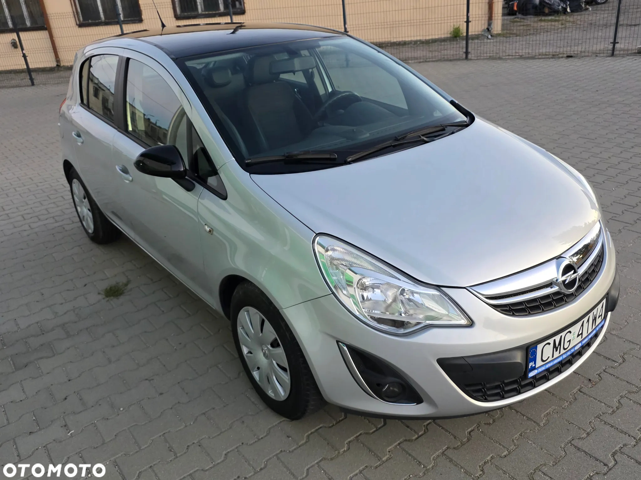 Opel Corsa 1.2 16V Color Edition - 3