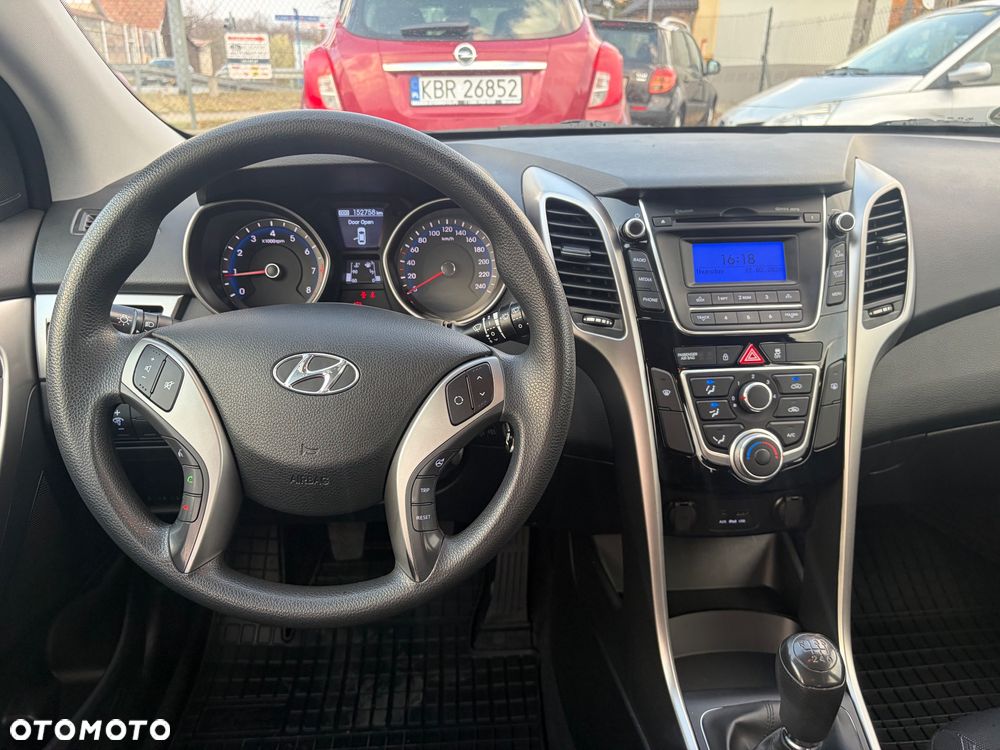 Hyundai i30 1.4 Fifa World Cup Edition - 16