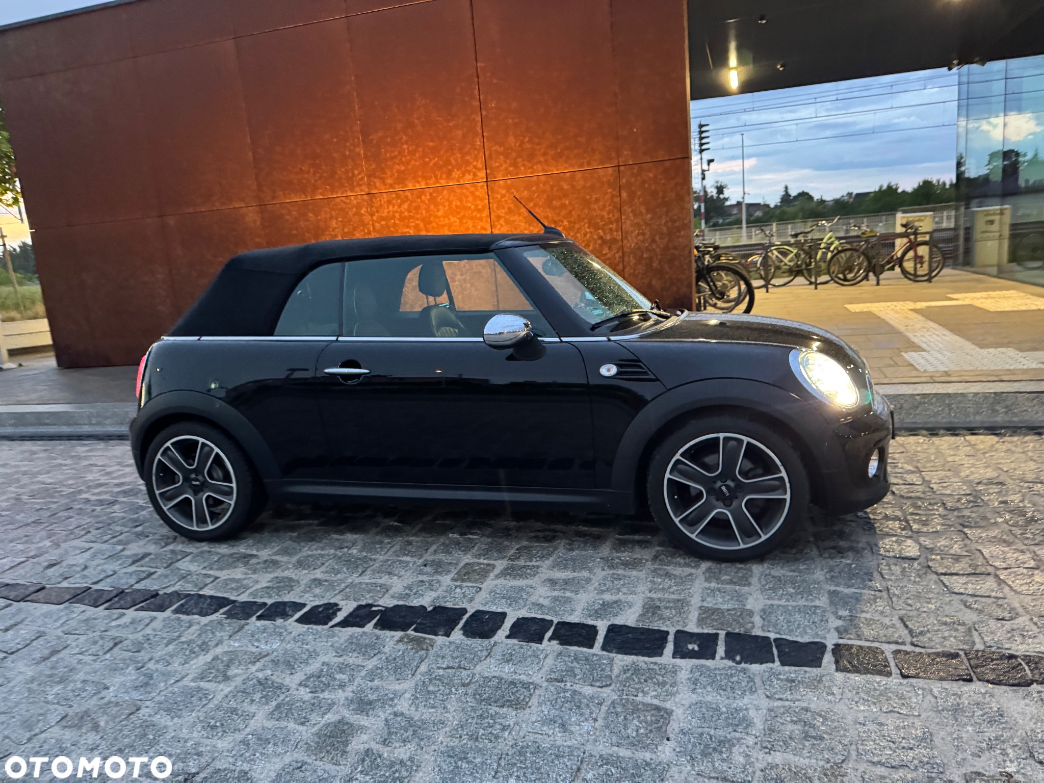 MINI Cooper Cabrio - 6