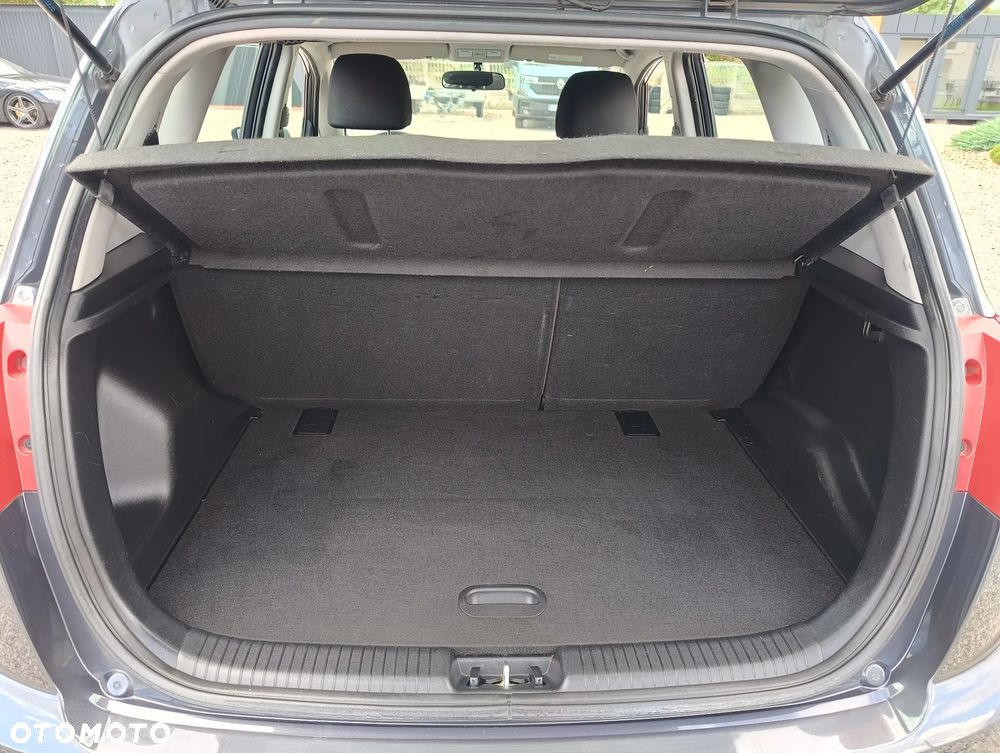 Kia Venga 1.4 CVVT Business Line - 12