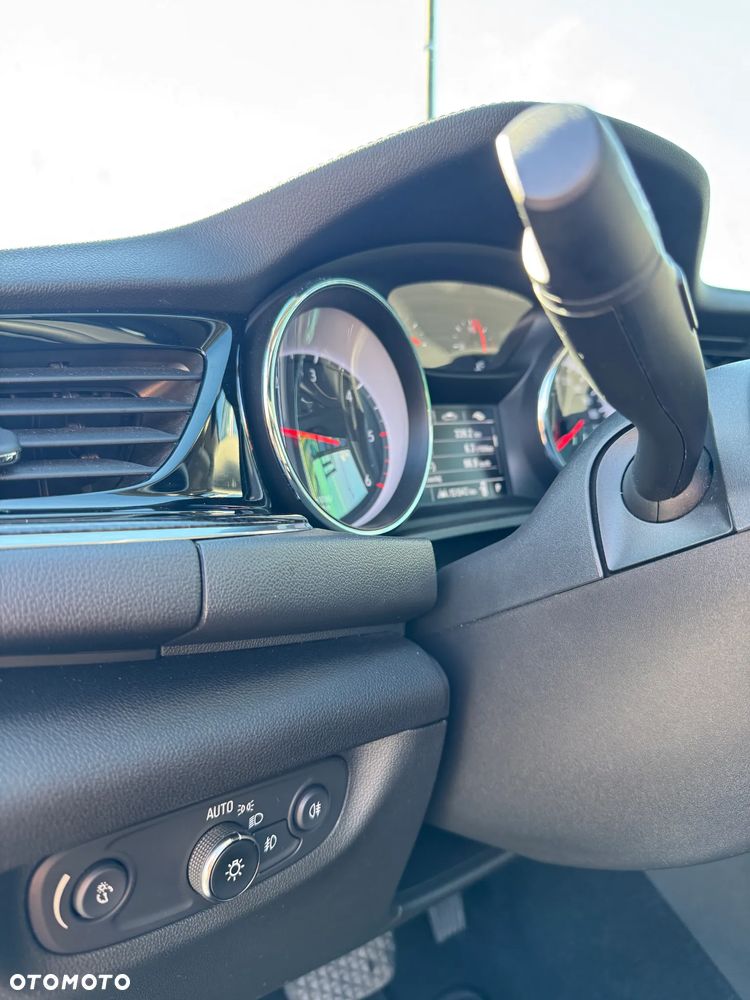 Opel Insignia 2.0 CDTI Elegance S&S - 17
