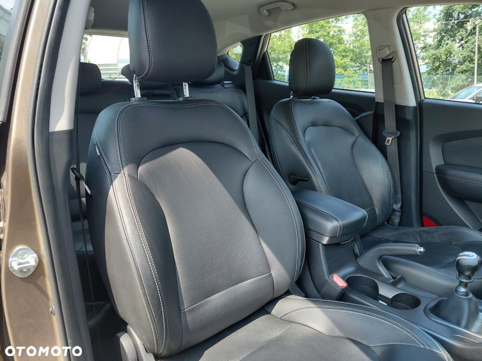 Hyundai ix35 - 30