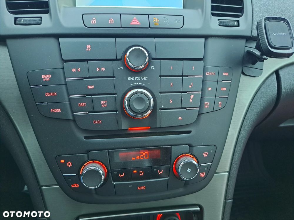 Opel Insignia 1.8 Cosmo - 24