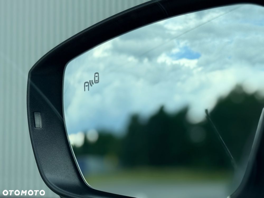 Volkswagen T-Roc 1.5 TSI OPF DSG R-Line - 28