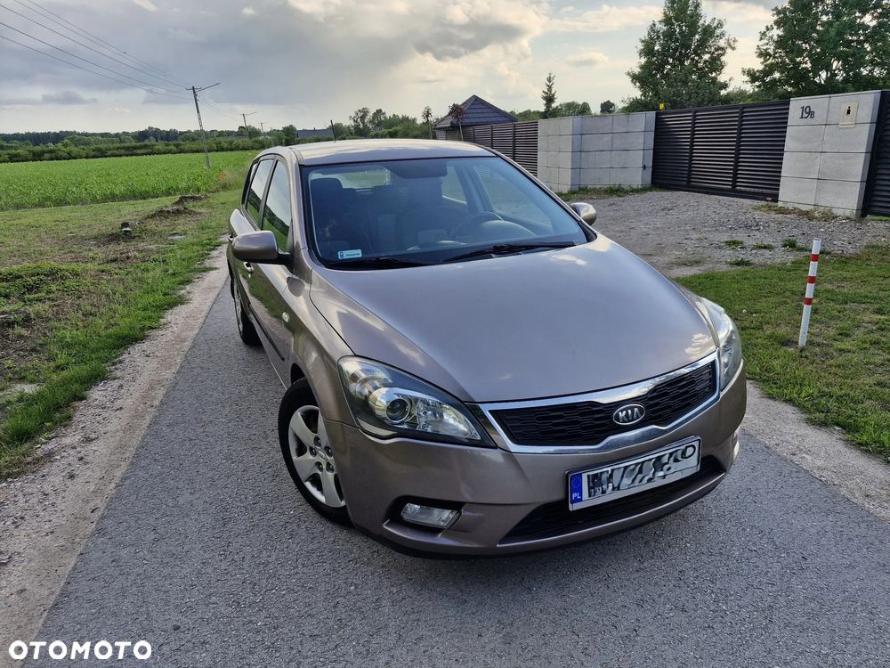 Kia Ceed 1.6 Crdi L Euro2012 - 2