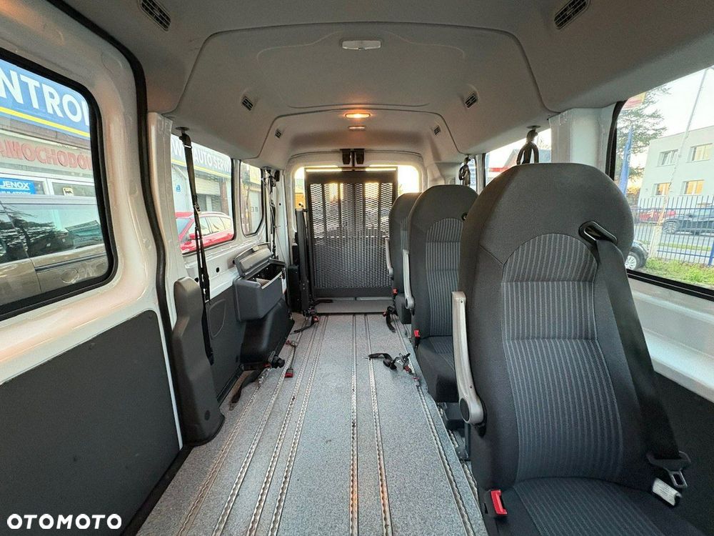 Ford Transit - 26
