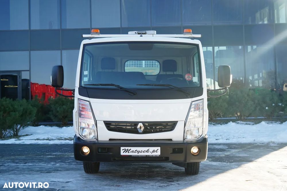 Renault MAXITY 140 / BALATĂ / DOUĂ TRANSPORTURI / MANUALĂ / 3 LOCURI / - 3