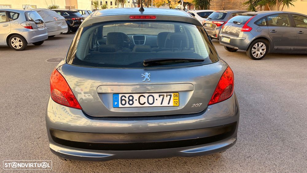 Peugeot 207 - 4