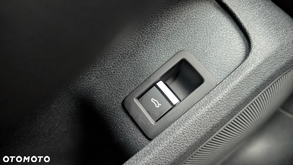 Audi A4 Avant 35 TFSI Sport S tronic - 25