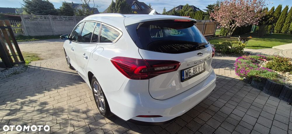 Ford Focus 1.0 EcoBoost Titanium - 25