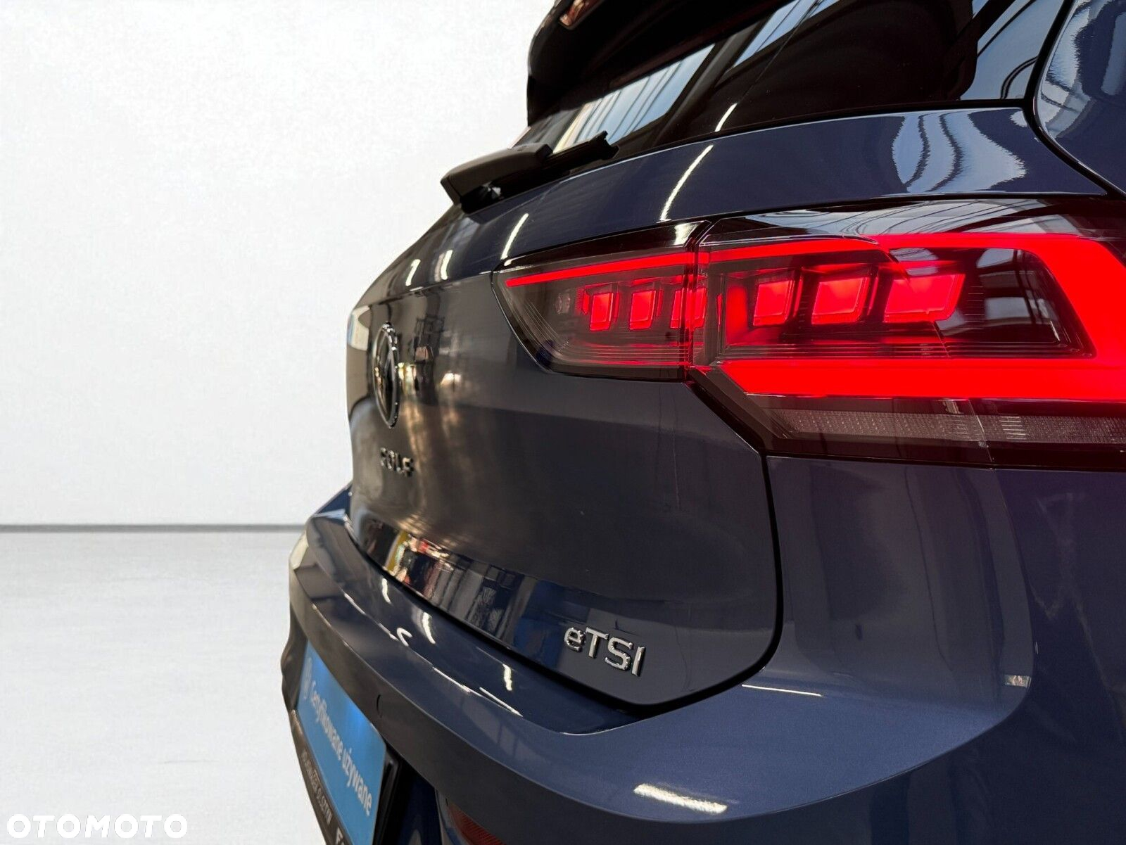 Volkswagen Golf - 12