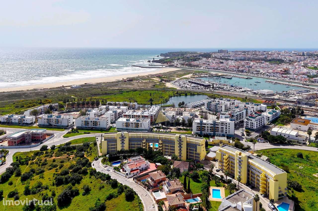 Apartamento T3 Novo com Piscina e Vista Mar situado em Lagos, Meia Pra - Grande imagem: 3/20