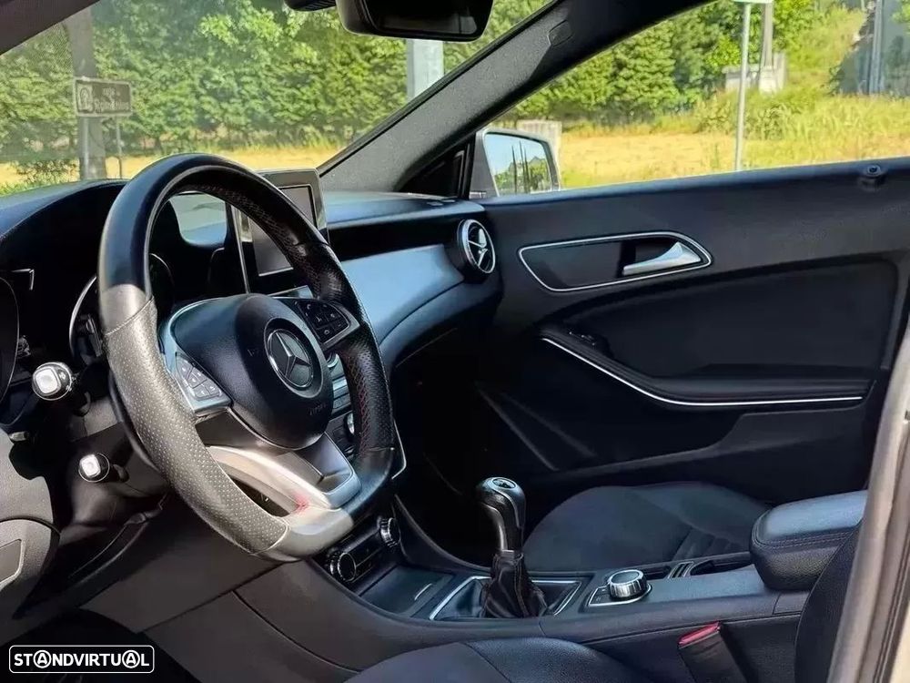 Mercedes-Benz CLA 200 d Shooting Brake AMG Line — fotografia 24